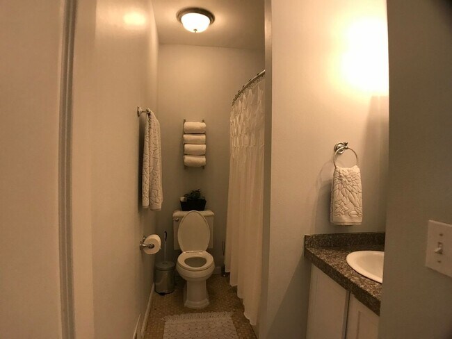 Building Photo - Charming remodeled Bungalow - 2 Bedrooms 1 Bath, 1,104 Sq. Ft.