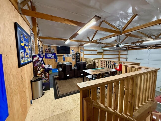 Building Photo - Updated 3 Bed 2 Bath Spokane Valley Home +...