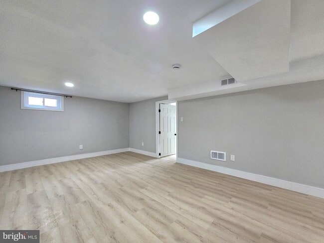 Building Photo - 2115 N Harrison St