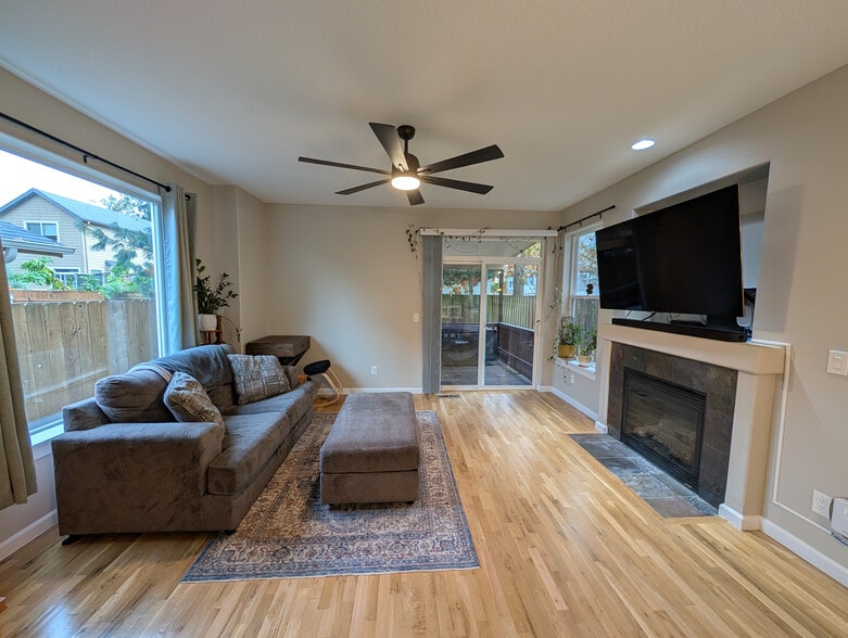 Building Photo - 2436 N Kilpatrick St