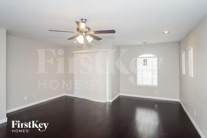 Building Photo - 10618 Gibbous Moon Dr