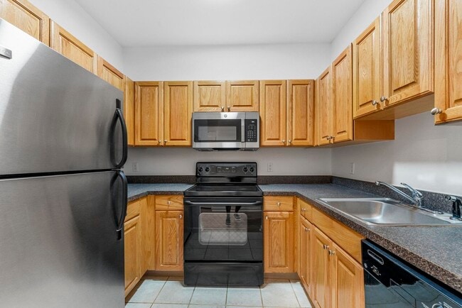 Building Photo - 318 54th St