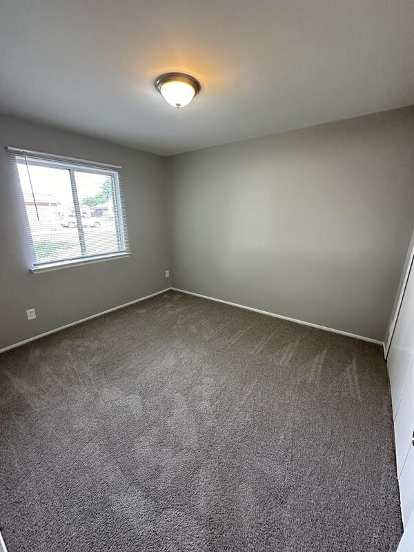 Building Photo - 413 St John St