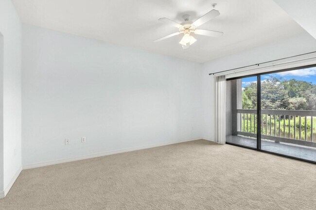 Building Photo - Gorgeous Condo in Niceville!!  Bluewater Bay Living at its BEST!!