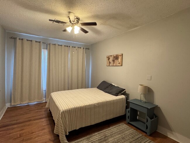 Building Photo - 310 S Riverfront St