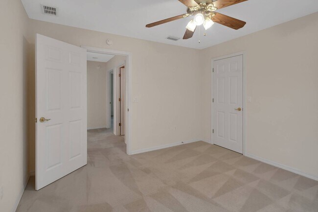 Building Photo - 748 Old Treeline Trail