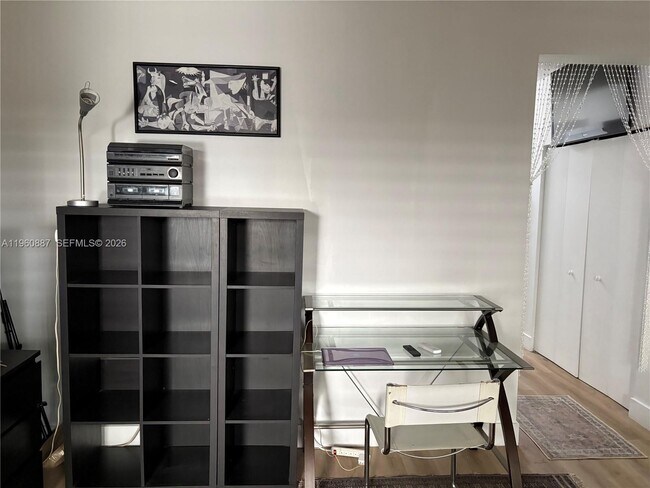 Building Photo - 1325 Meridian Ave