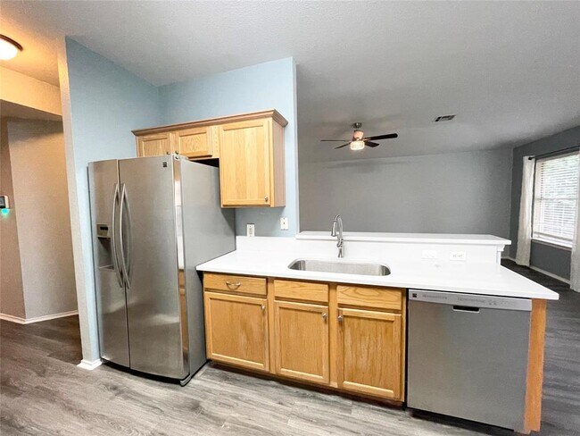 Building Photo - 1803 Wallin Loop