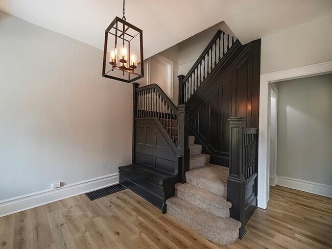 Building Photo - Stately Luxury Living in Schenley Heights ...