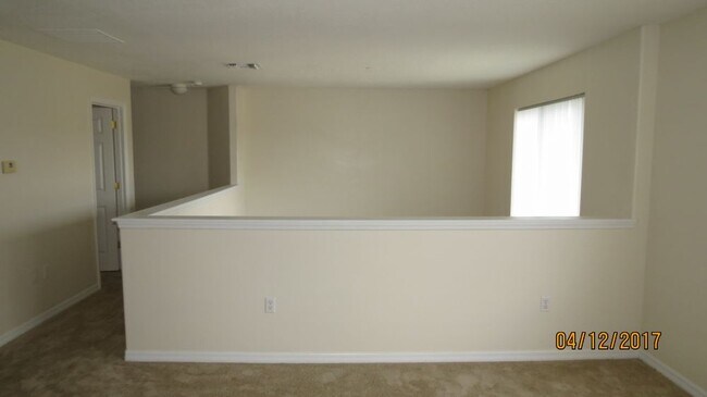 Building Photo - 3/2 Townhouse in Battaglia Community