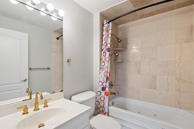 Building Photo - 415 Newark St.