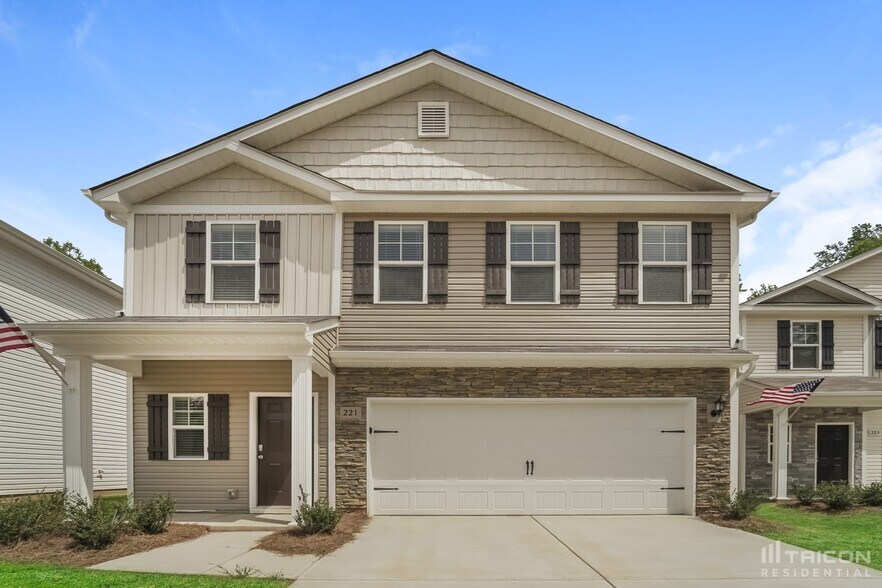 Building Photo - 221 Spring Knoll Dr