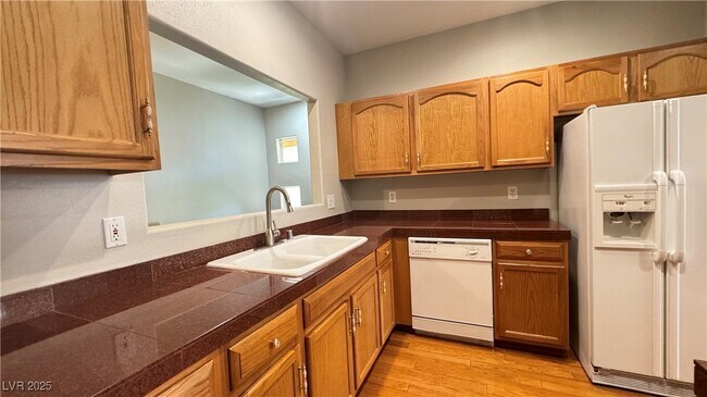 Building Photo - 8720 Red Brook Dr