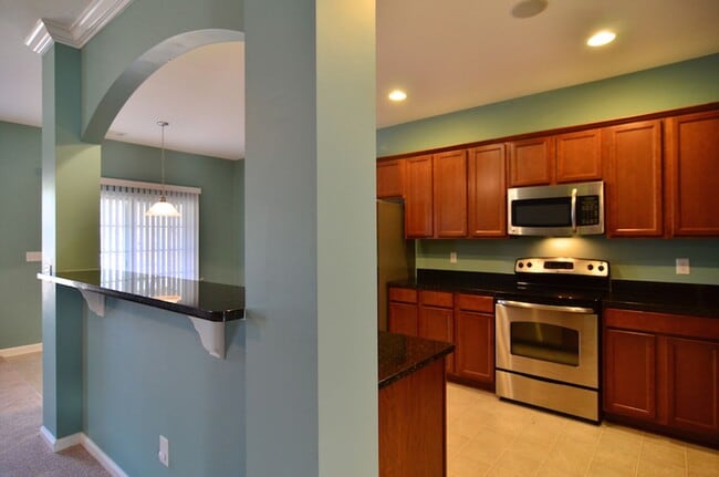 Building Photo - 242 Hawkins Creek Rd