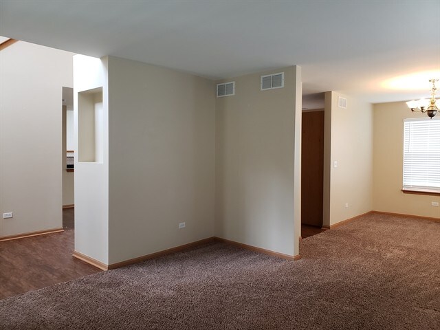Building Photo - 7003 Sahara Dr