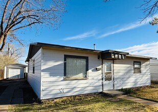 Building Photo - Beautiful 3 Bedroom 2 bath