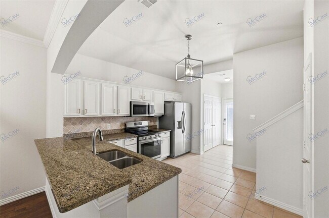 Building Photo - 575 S Virginia Hills Dr