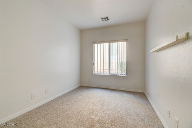 Building Photo - 2613 Romarin Terrace