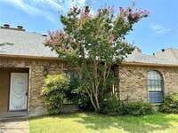 Building Photo - 13217 Fall Manor Dr