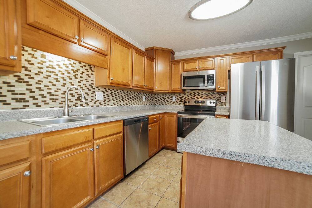 Building Photo - 5696 Nichols Dr