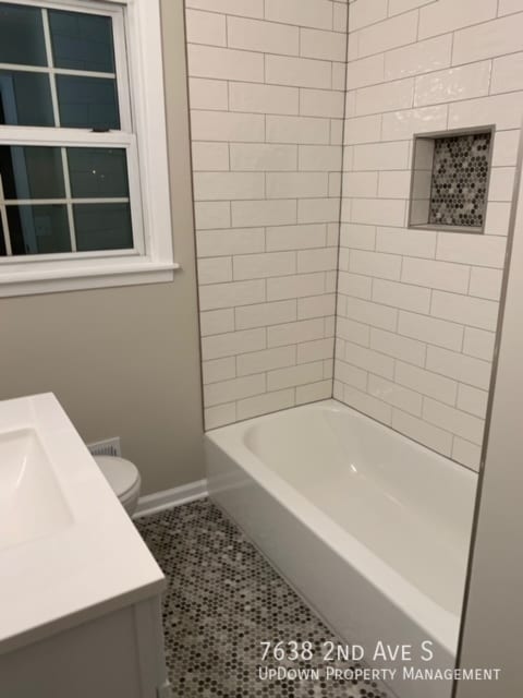 Building Photo - 7638 2nd Ave S