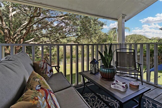 Building Photo - 18423 Swan Lake Dr