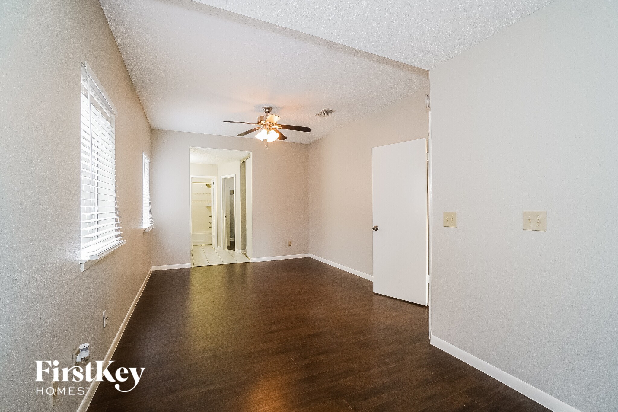 Building Photo - 12234 Yearling Dr