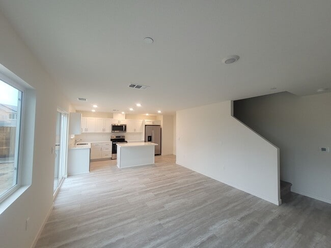 Building Photo - Brand new home in Roseville