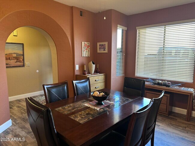 Building Photo - 11011 N Zephyr Dr