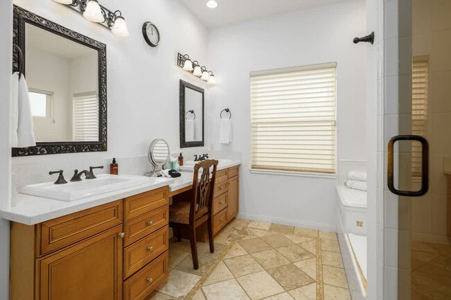 Building Photo - 125 Chinquapin Ave