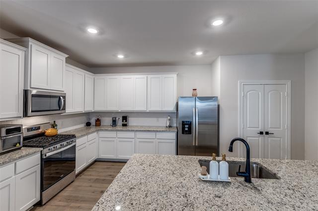 Building Photo - 1217 Bullock Dr