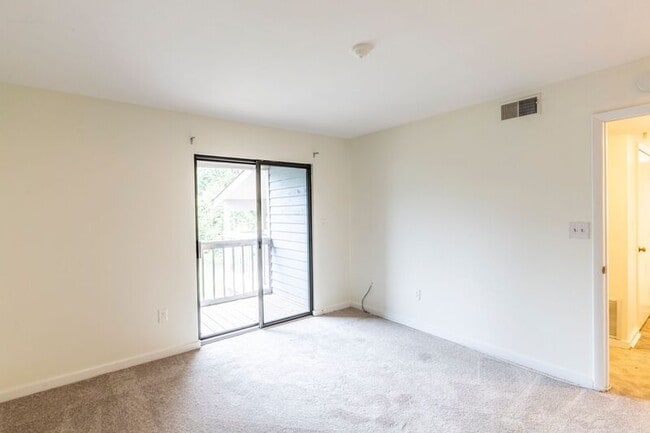 Building Photo - 358 S Pantops Dr