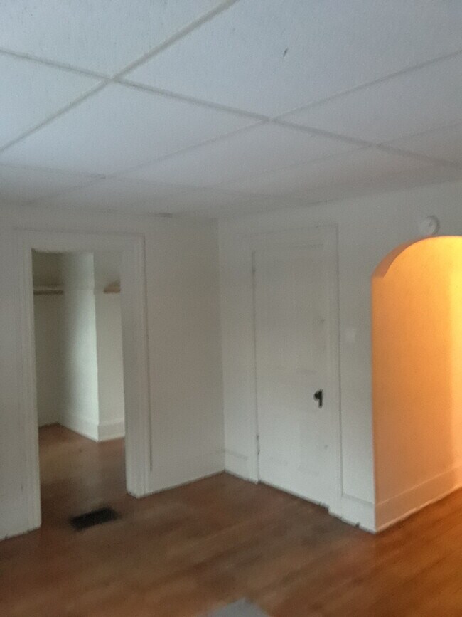 Living Room - 231 Bond St