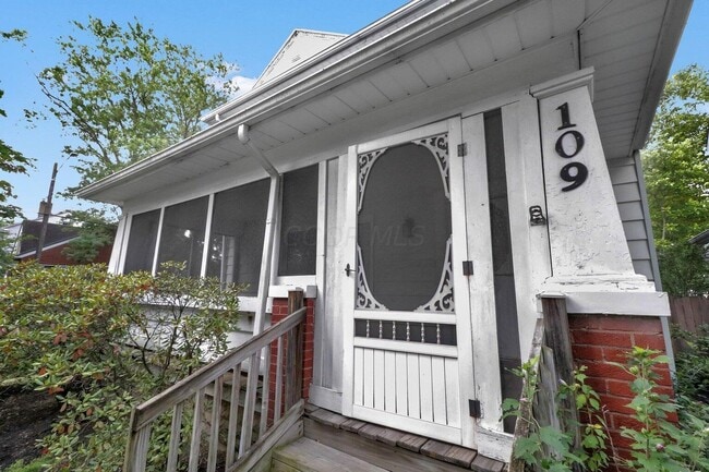 Building Photo - 109 S Westgate Ave