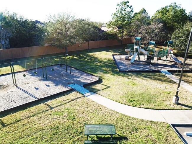 Building Photo - 5702 Fleethaven Ct