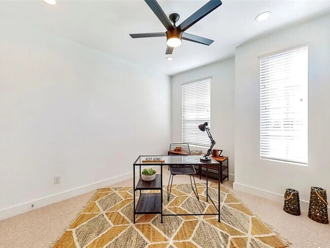 Building Photo - 7707 Johanna Pk Dr