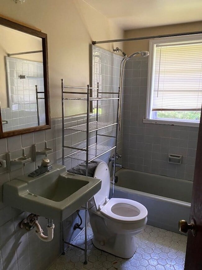 Building Photo - Ranch style home in Jonesboro