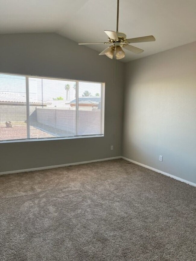 Building Photo - 4334 Yorkwood Dr