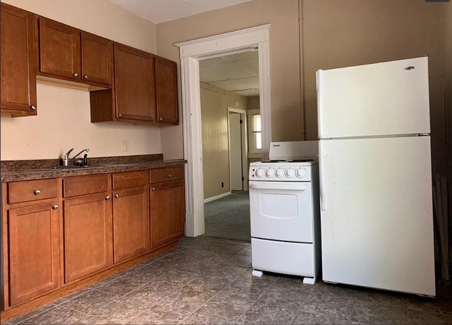 Building Photo - 1441 W Macon St