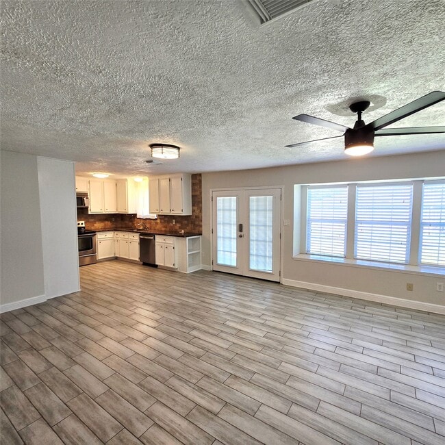 Building Photo - 11306 Montverde Ln