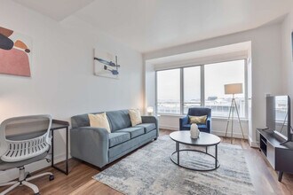 Building Photo - 100 Pier 4 Blvd.