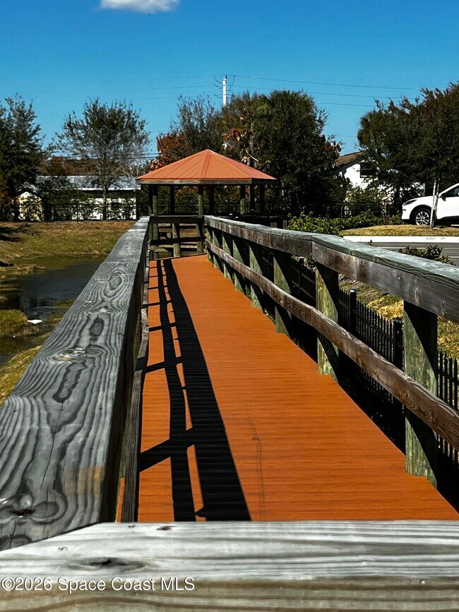 Building Photo - 735 Pilot Lane