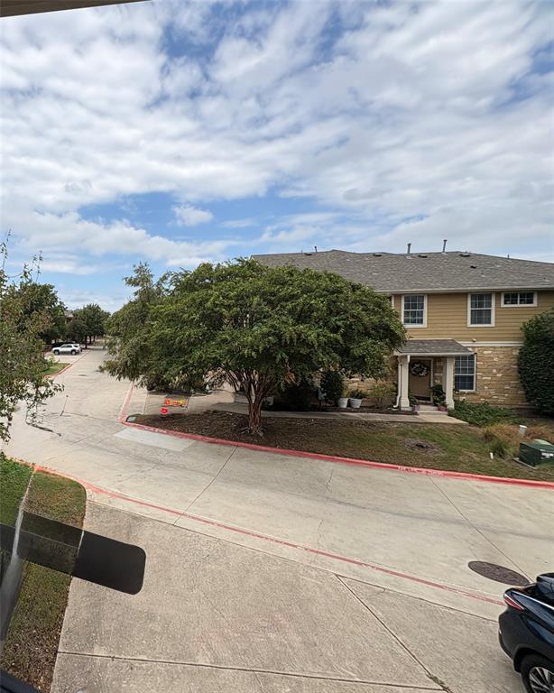 Building Photo - 16100 S Great Oaks Dr