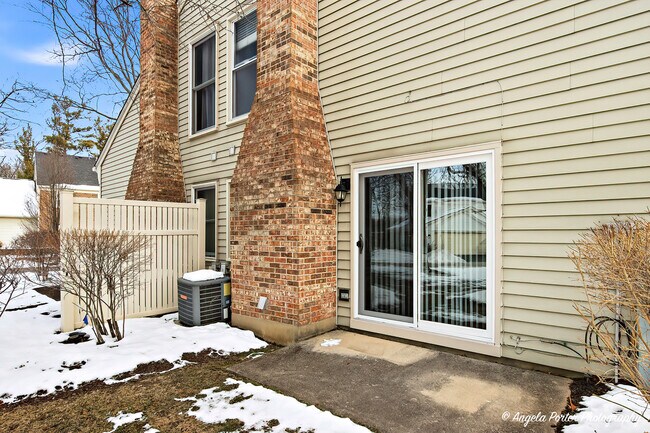 Building Photo - 303 College Crossing