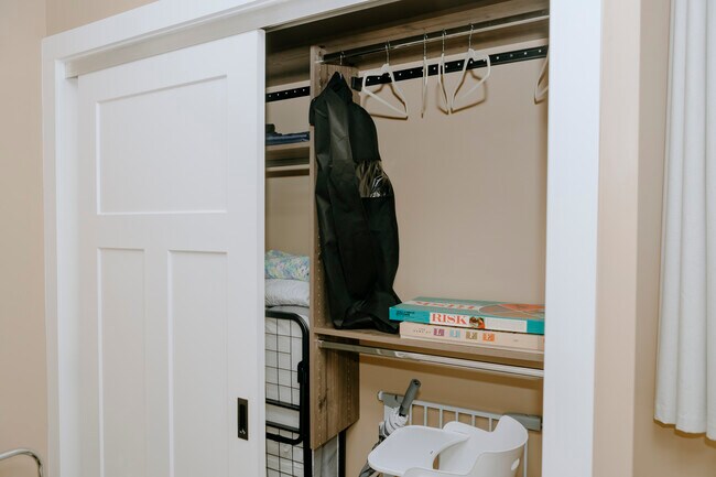 Building Photo - 608 N Emerson Ave