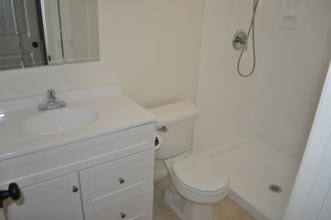 Building Photo - 4BR/2BA Single Family Poway Home “Single L...