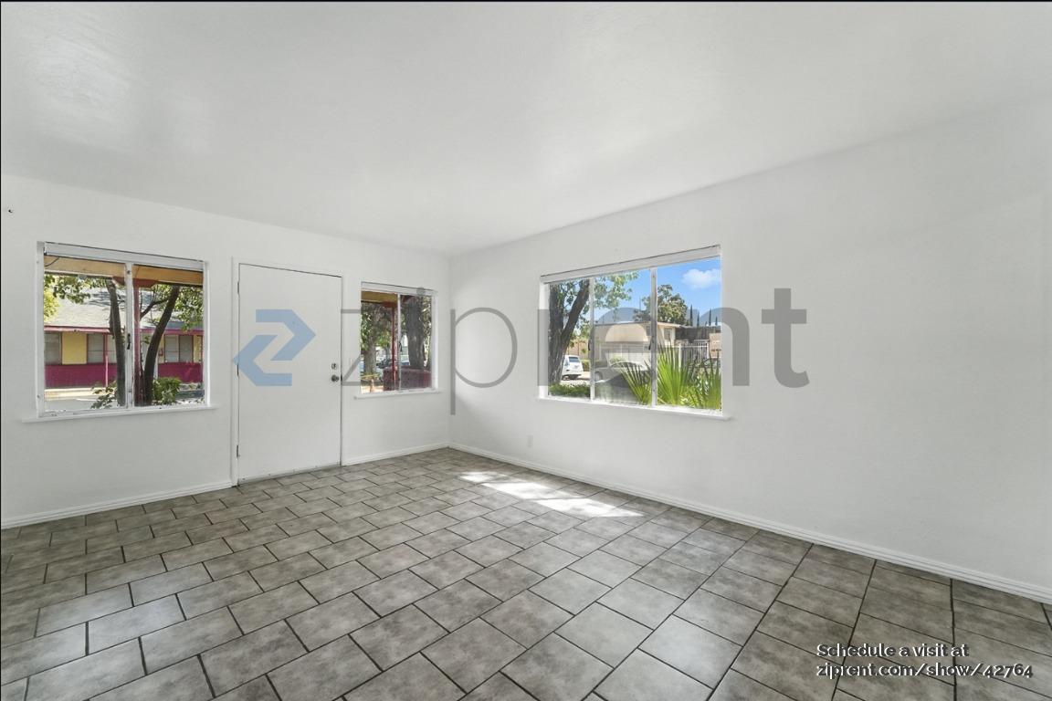 Building Photo - 139 W 18th St