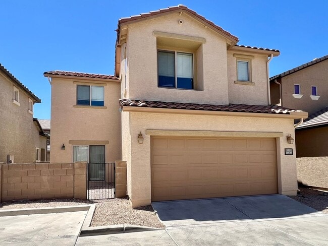 Building Photo - Nice 3 Bedroom Home in Sierra Morado
