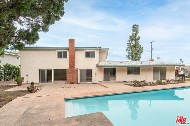 Building Photo - 20164 Santa Rita St