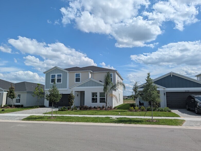 Building Photo - 36728 Sagemoor Dr